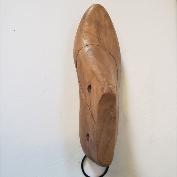 Wall Hanging Shoe Stretcher - Picture 5 of 8